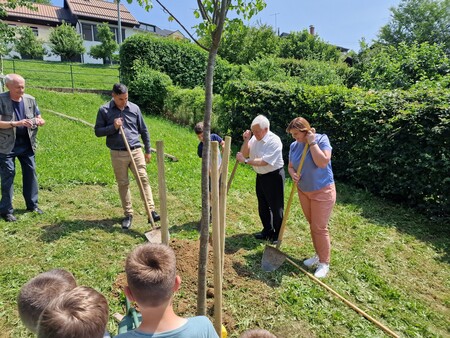 20250606-Obisk-Milana-Kucana-043