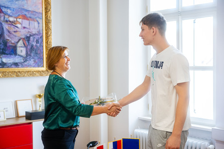 Sprejem: Bine Plut